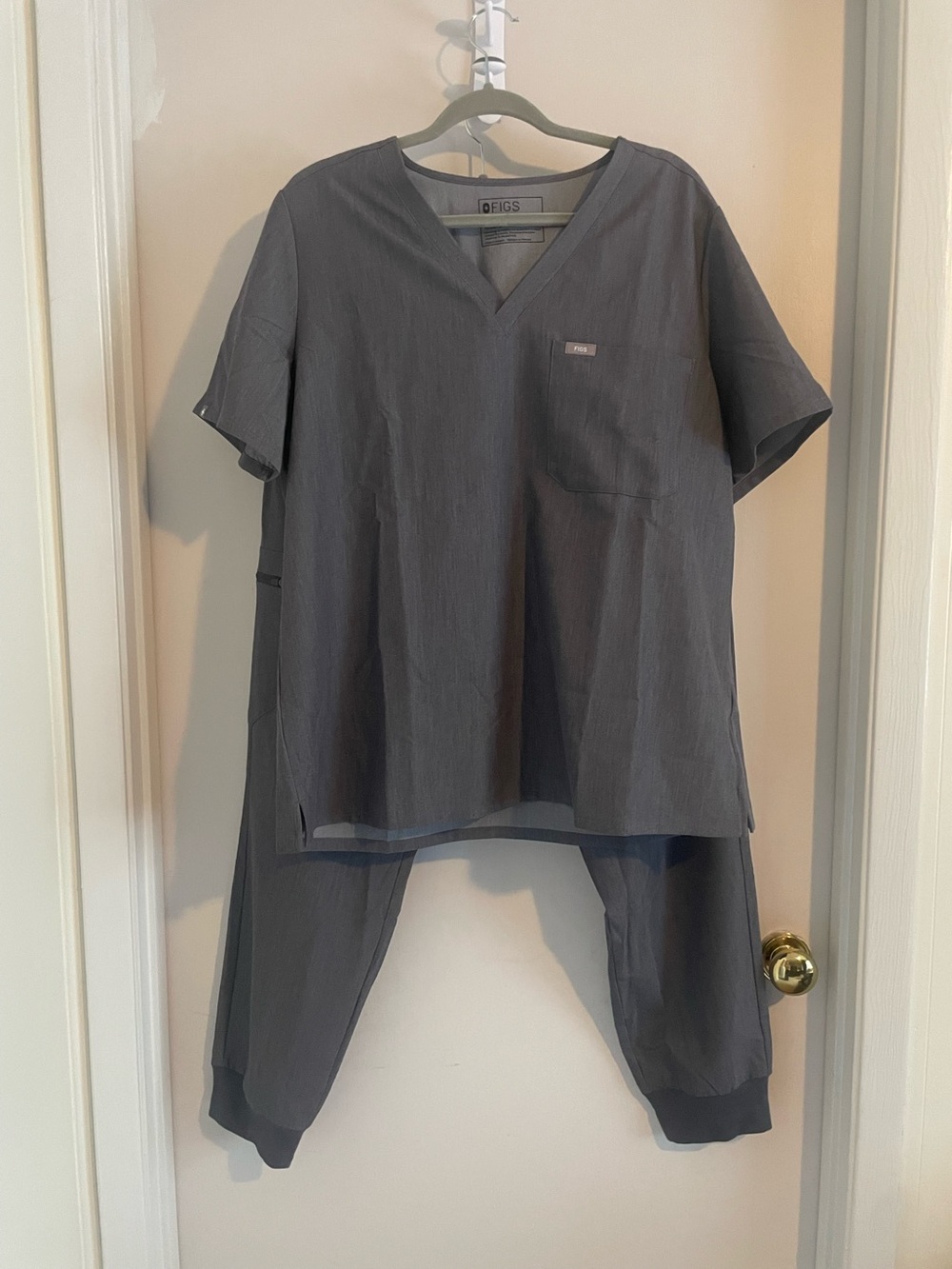 FIGS Scrub Set Catarina Top + Zamora Jogger Gray 2XL NWT
